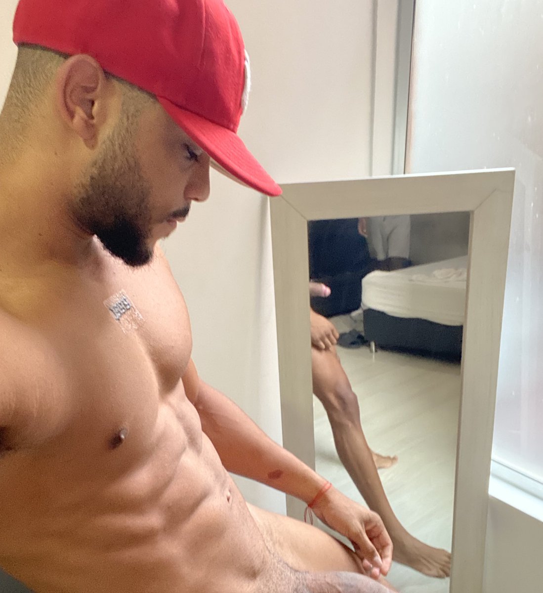 Tu de rodillas dándome una rica mamada 😈🍆🔥
onlyfans.com/cesareduardo09