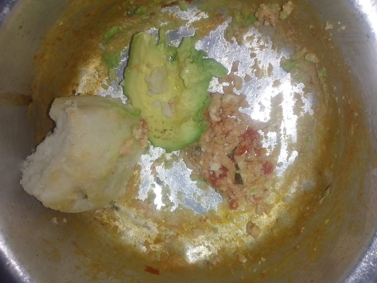 Mnakula nn wadau?maisha ya bachelor ni tamu 😋