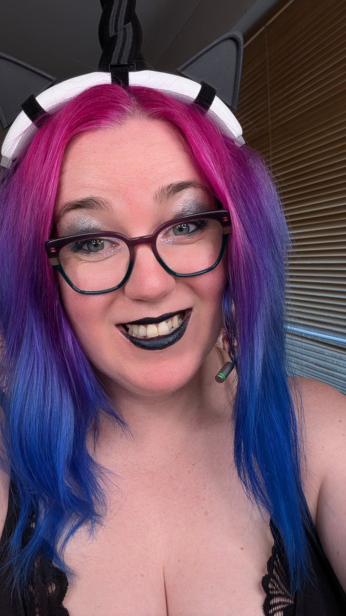 I am ready!!!! Bring meh worms!!!