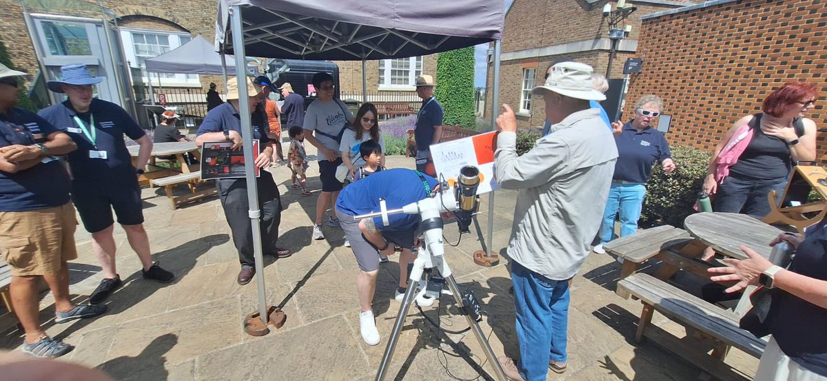 Flamsteed's tweet image. A big thank you to everyone who visited our solar viewing session at the Royal Observatory Greenwich today! 🌞

Cloudy skies gave way to spectacular views of the Sun – including some of the biggest prominences we’ve seen this year.

Next event: Fri 11 or Sat 12 July.