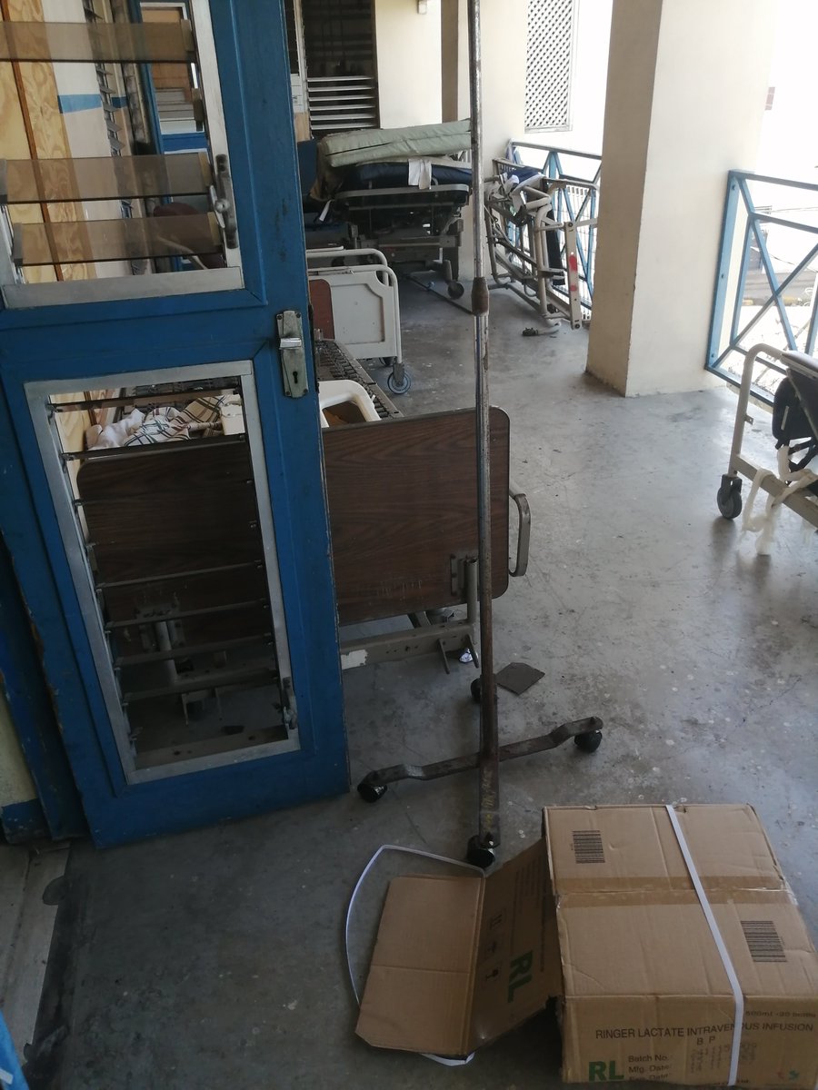 tyronefocus's tweet image. The conditions at the hospital are sickening. Not sure if that is GOJ, but who is in charge.