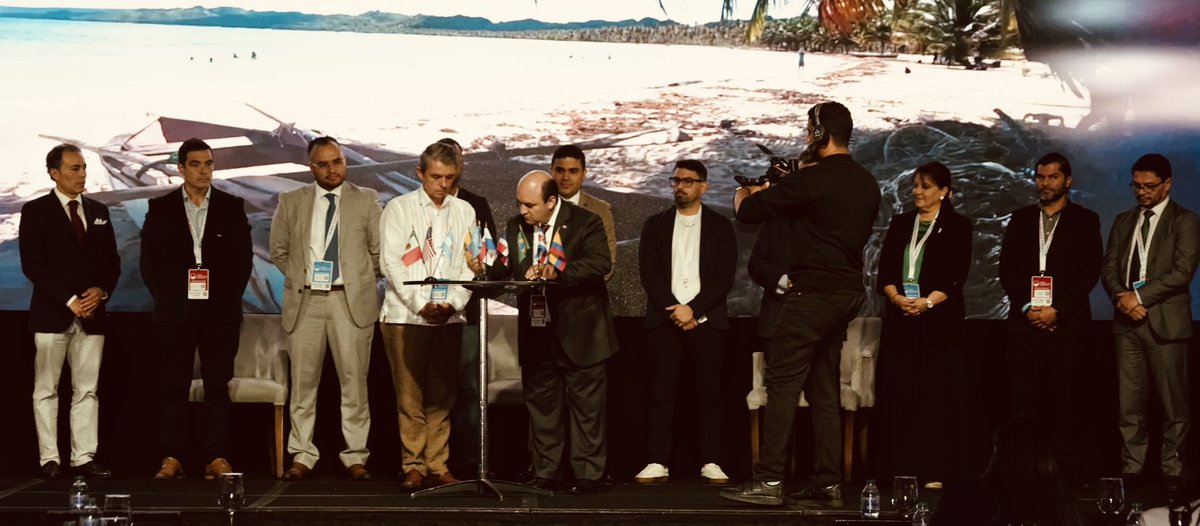 En República Dominicana, en el marco del World Compliance Forum firmamos convenio de cooperación entre <a href="/BipStrategos/">Strategos BIP</a> y <a href="/feladeorg/">FELADE</a>  con el objetivo de fortalecer los mecanismos de prevención y lucha contra el lavado de dinero derivado especialmente del Comercio Ilícito.