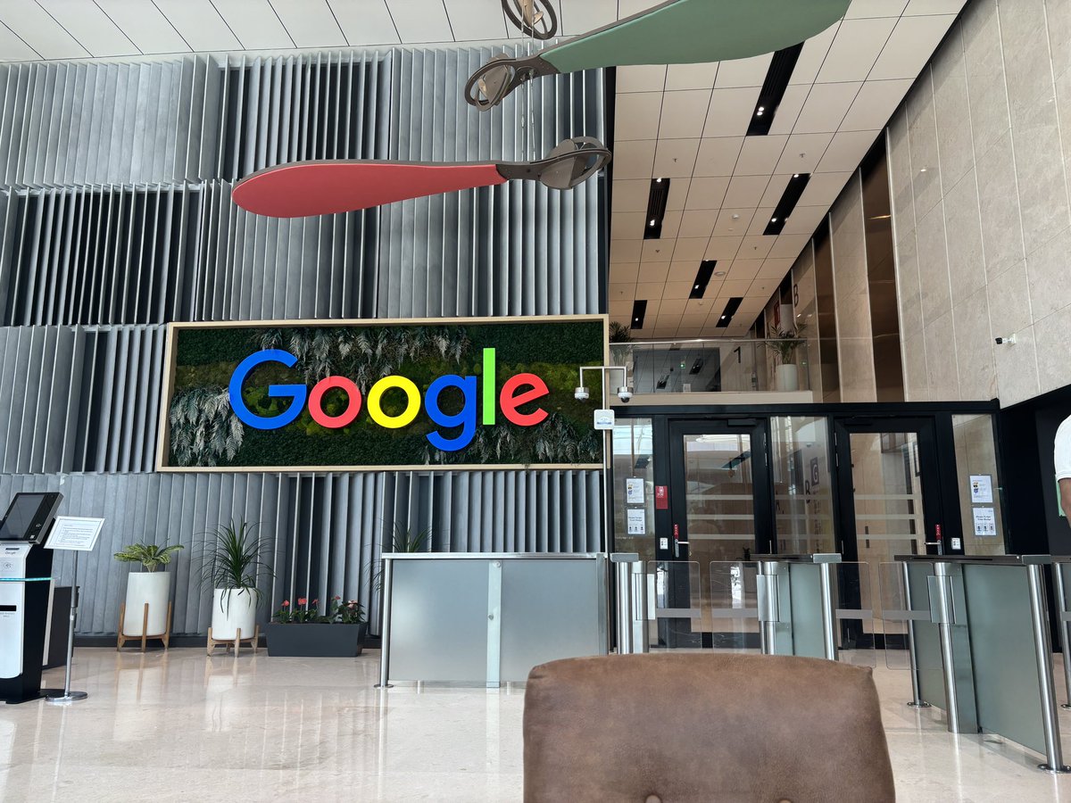 Dhiraj_BM's tweet image. Had the pleasure of meeting my mentors @penstrokes75 and @Jyotinder_Singh at Google Bengaluru!
Discussed tech, research, and AI careers Excited to share some cool updates with keras soon! 🚀 #gsoc #keras #AI #Tech