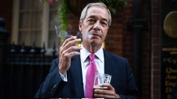 DavidofPartick's tweet image. How can Rod Stewart go from supporting the same team as these legends (and me) to supporting this racist clown? Because he’s a cunt that’s how! 
#Glastonbury