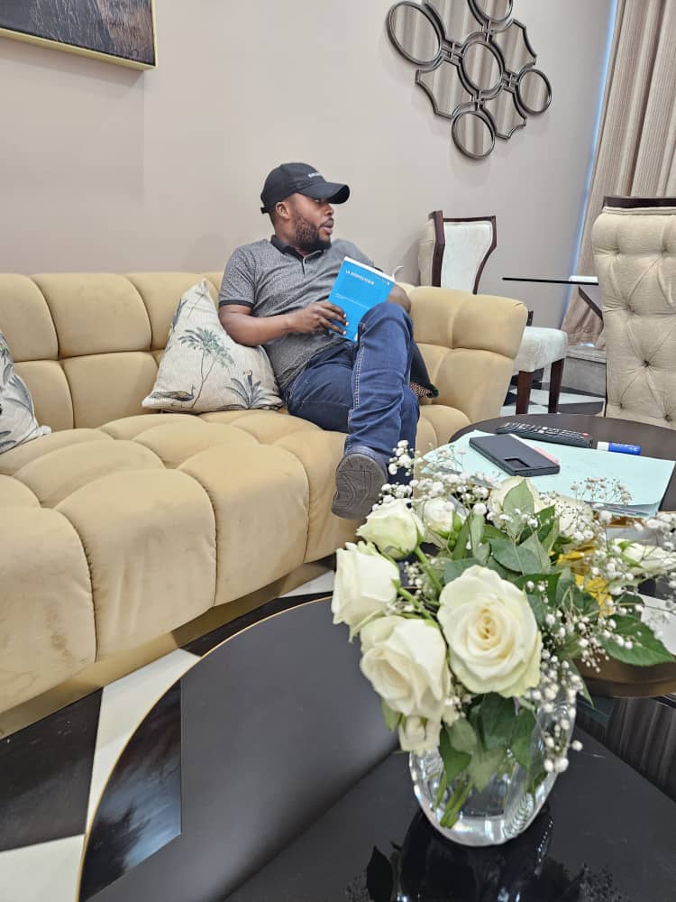 Louis France Kuzikesa tweet media