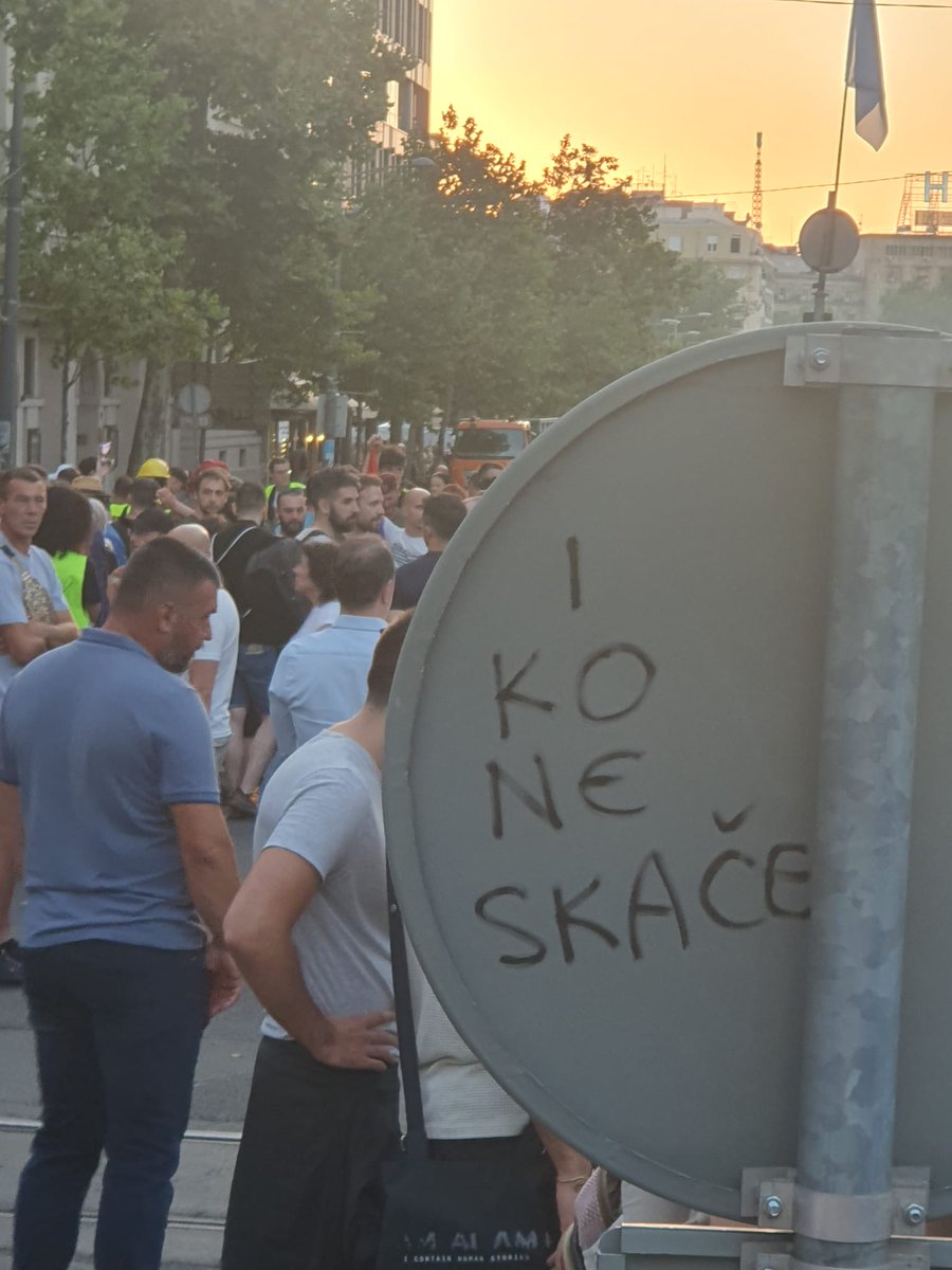 maja377's tweet image. Genijalno #ВидимоСеНаВидовдан