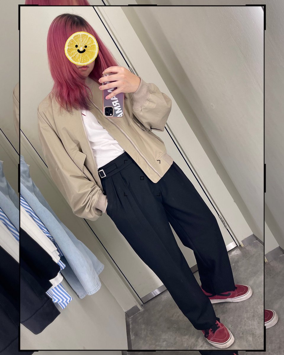 Right, just thought I’d be nice to show some activity again so my friends knows that I’m alive haha

But

Is this a thirst trap though? 
Contrary to popular belief, I’m not a minor

Hey look the color fits my avatar! I may or may not be a model 👀