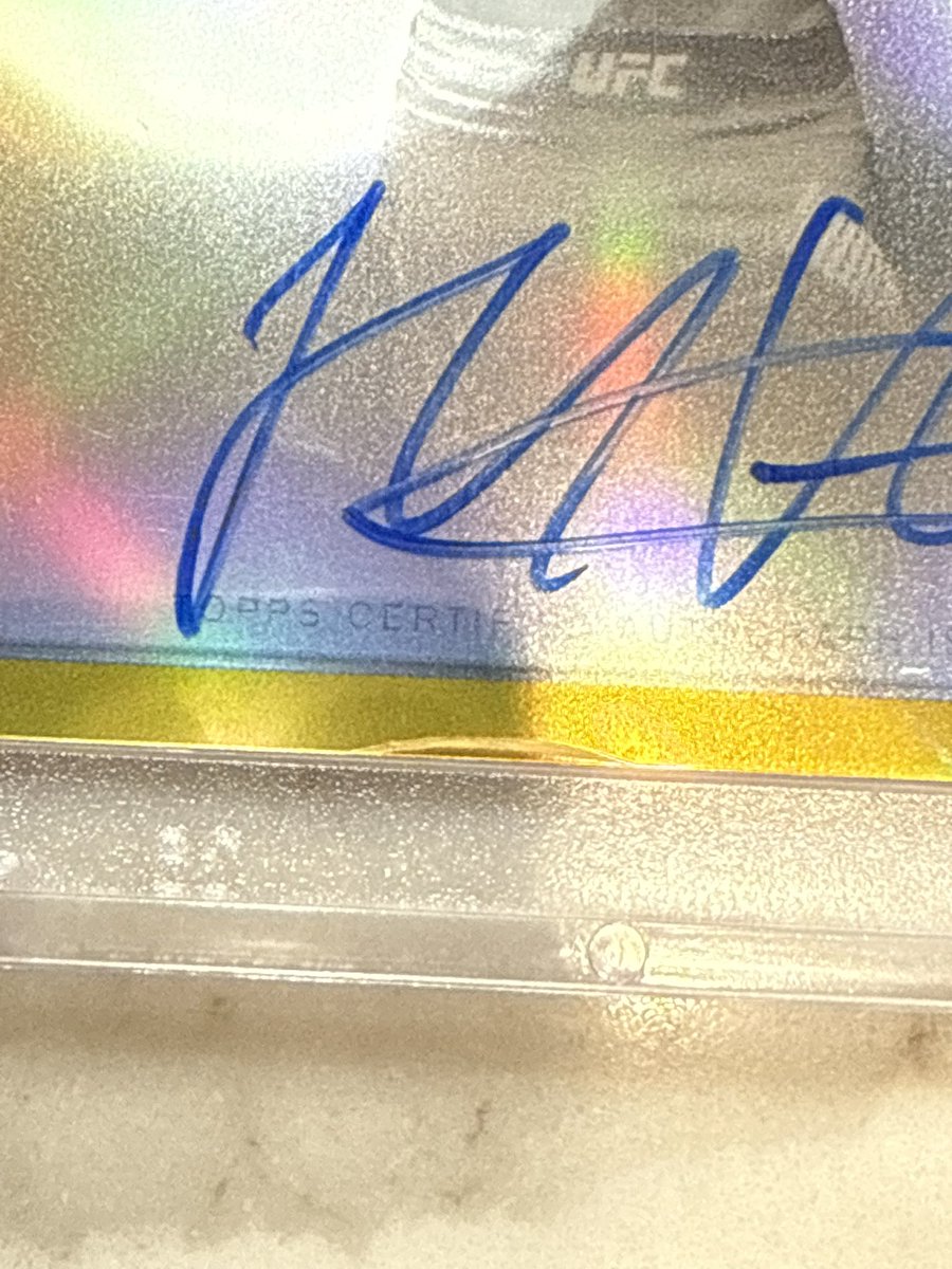 ChefKelvin's tweet photo. @phillipkline @Topps @ufc @Topps https://t.co/v1u5nKutFq