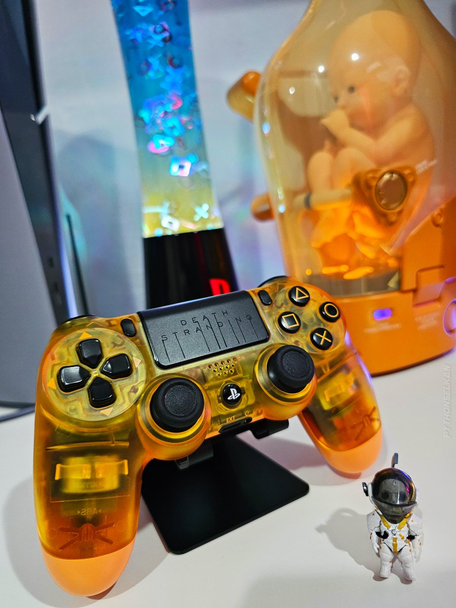 PythonSelkan (@pythonselkan) on Twitter photo The Death Stranding PlayStation 4 Controller is still one of the nicest looking out there! ๐ฆ๐ณ๐ถ
One of my favorites from my collection ๐
<a href="/Kojima_Hideo/">ๅฐๅณถ็งๅคซ</a> <a href="/PlayStationUK/">PlayStation UK</a> The Death Stranding PlayStation 4 Controller is still one of the nicest looking out there! ๐ฆ๐ณ๐ถ
One of my favorites from my collection ๐
<a href="/Kojima_Hideo/">ๅฐๅณถ็งๅคซ</a> <a href="/PlayStationUK/">PlayStation UK</a>
