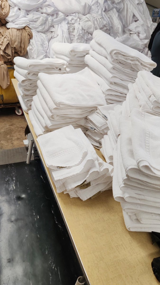 tinaztepeplugg's tweet image. bag chasing towel trapping #hoodtrap