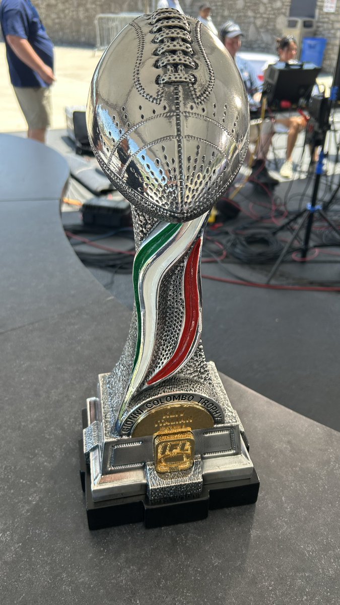 JustinFeldkamp's tweet image. Get to @BCSNsports for the Italian Bowl live from the Glass Bowl.
Firenze vs. Ancona.
