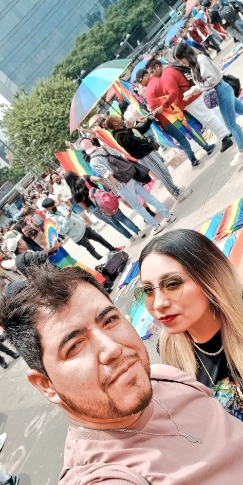 Nosotros por acá...

Y ustedes?
❤️🩷🧡💛💚💙🩵💜
#Pride2025