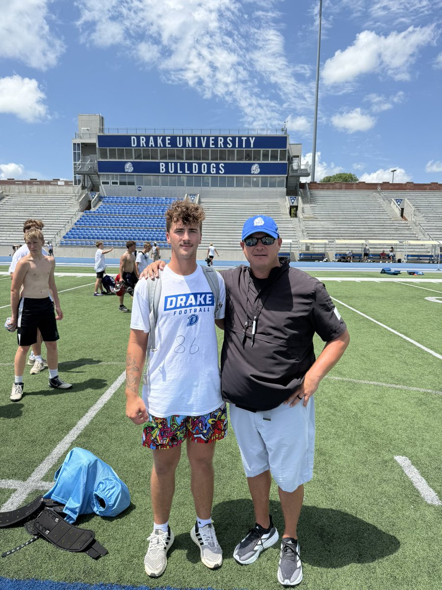 Derek Dees (@derekdees5) on Twitter photo Had a great camp at drake university today! Loved the facility, coaching staff was great, and performed well. <a href="/CoachJoeWoodley/">Coach Joe Woodley</a> <a href="/CoachKyleKempt/">Kyle Kempt</a> <a href="/CoachJamieReed/">Jamie Reed</a> Had a great camp at drake university today! Loved the facility, coaching staff was great, and performed well. <a href="/CoachJoeWoodley/">Coach Joe Woodley</a> <a href="/CoachKyleKempt/">Kyle Kempt</a> <a href="/CoachJamieReed/">Jamie Reed</a>