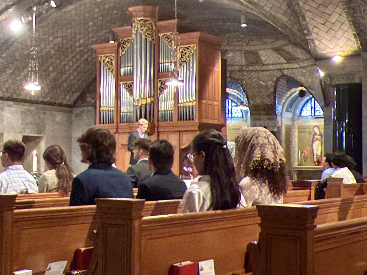 ThomisticInst's tweet image. What a joy to have our student leaders, several TI speakers, alumni, and other TI students here for our VERITAS Conference! 

#thomisticinstitute #thomism #ThomasAquinas