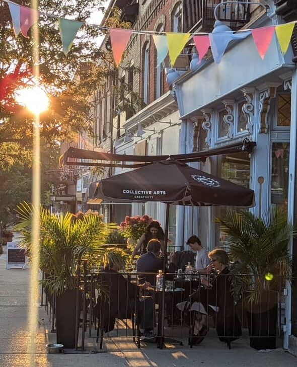 The patio is calling 😎⛱️⁠
⁠
📸 Bluebird Restaurant &amp; Bar