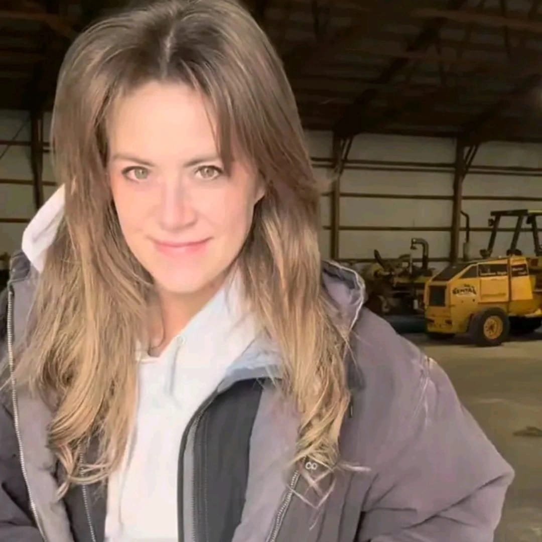 Icejojo45387617's tweet photo. The world needs all kinds of minds—and all kinds of farmers.
Smart farming means empathy meets efficiency.
#HumaneFarming
#SmartFarming #RegenerativeAgriculture #FemaleFarmerStrong #HumaneFarming #MillennialFarmer #AgriSHE https://t.co/6Mh7fOh0cm