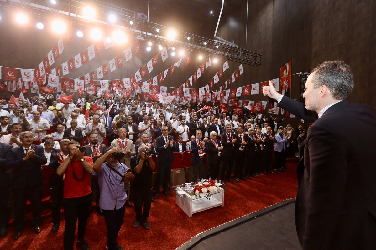 erbakanfatih's tweet photo. Büyük bir heyecanla gerçekleştirdiğimiz Batman il kongremiz hayırlı olsun inşallah. Kongremizde il başkanımız olarak seçilen Ziyaülhak Yamaç başkanımızı ve il yönetim kurulunu tebrik ediyor, başarılar diliyoruz. https://t.co/GdaGOUG24b