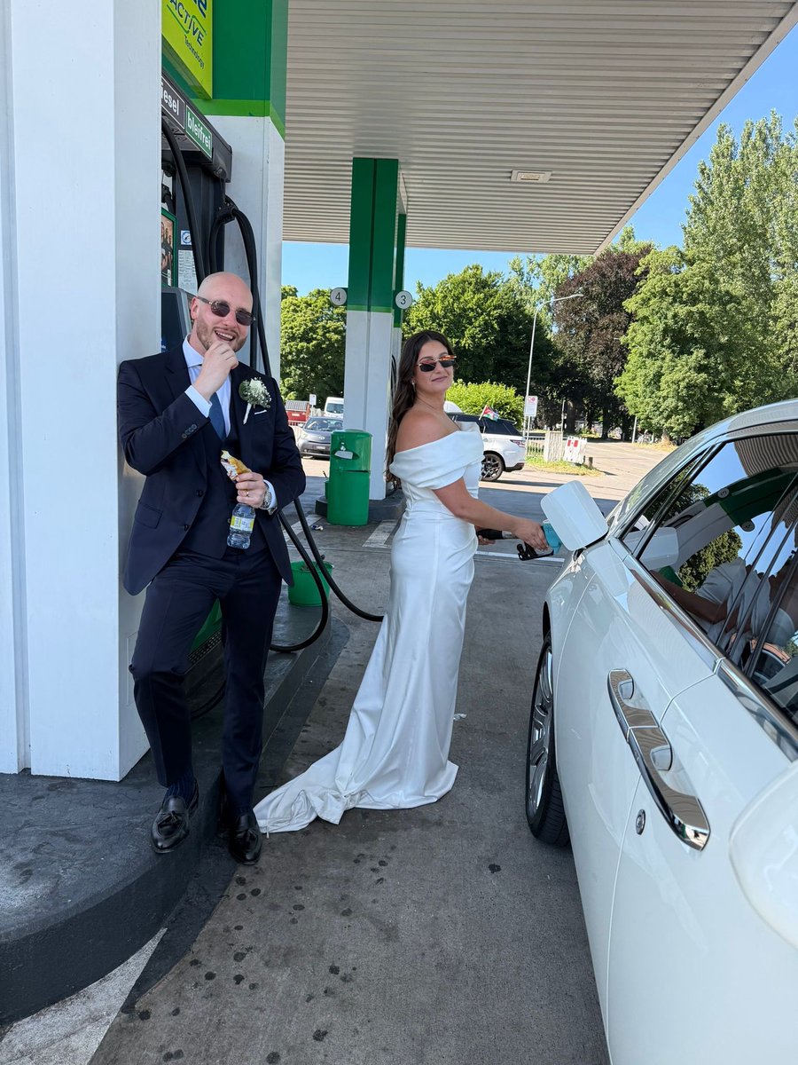 kuhnrobert's tweet photo. Hochzeit Sommer 2025 https://t.co/AcKXJKvJ9h