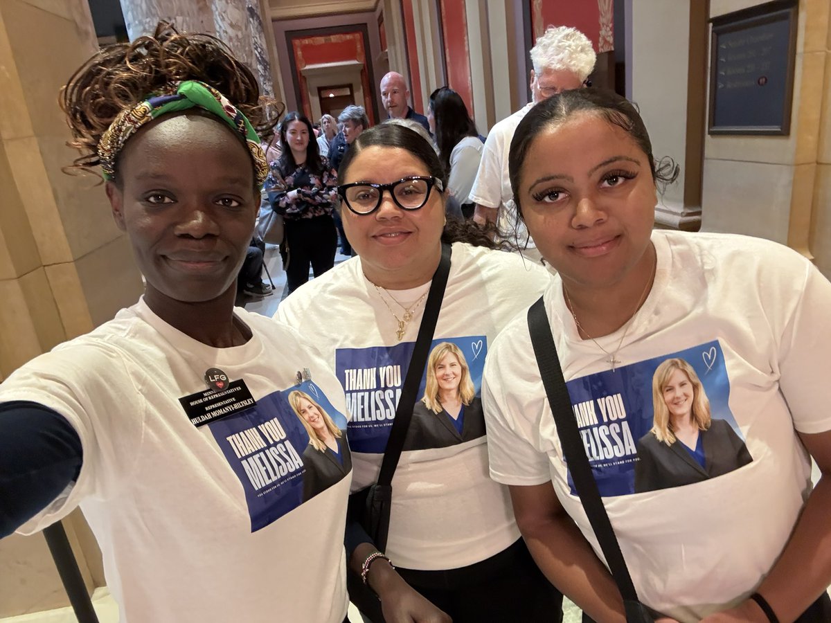 Huldah4House's tweet image. To my Brooklyn Park community—thank you. From holding us down in grief to tending Melissa & Mark’s garden, making signs & shirts in their honor—your love has been felt.
In heartbreak, you reminded us: we are truly Stronger Together. 🤍
#BrooklynParkStrong