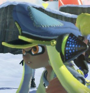 went back and replayed the story mode just to see captain 3 in this state