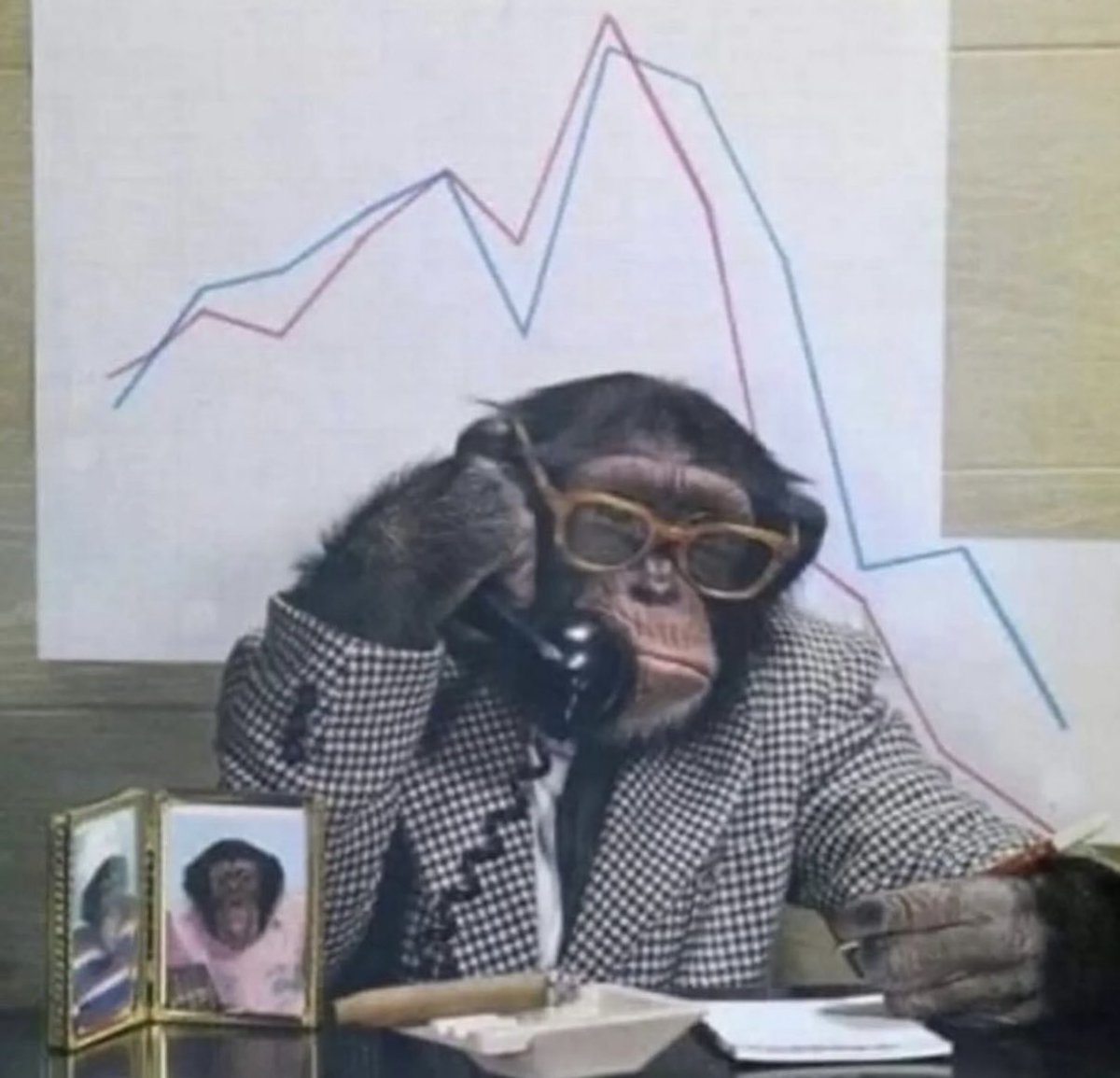 LeveredVinny's tweet photo. me calling the IRS after seeing my signing bonus get taxed at 48% https://t.co/ZXlA4zbxXM