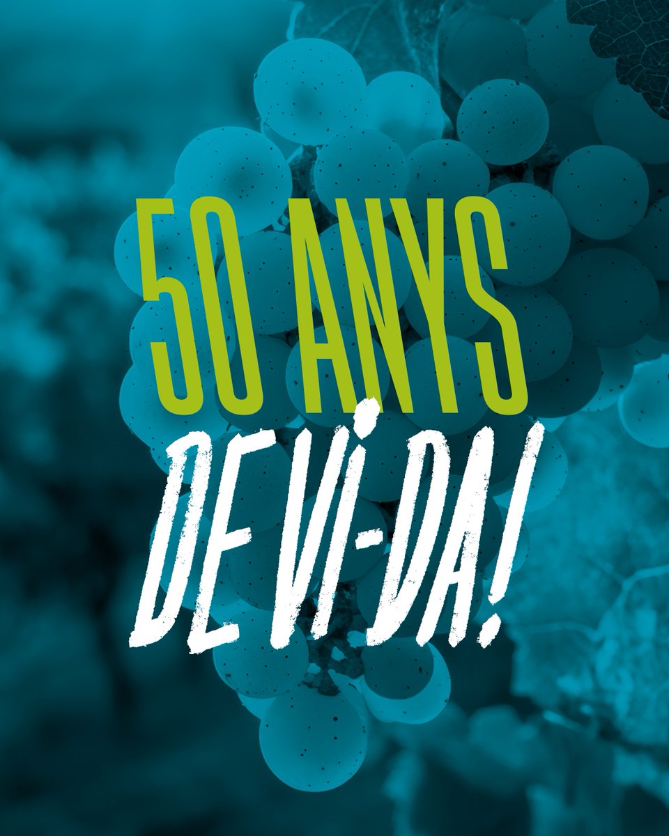 cel_lula's tweet photo. 50 anys de vi.
Però sobretot, 50 anys de VI-DA.
De caràcter, de vent, de paisatge, de compromís.
De mirar amb ulls nous i trobar poesia en una paraula senzilla.

Gràcies @DOEmporda per comptar amb Cèl·lula per celebrar-los com cal.
#50anysdevida #doempordà https://t.co/0TYKX7J3LL