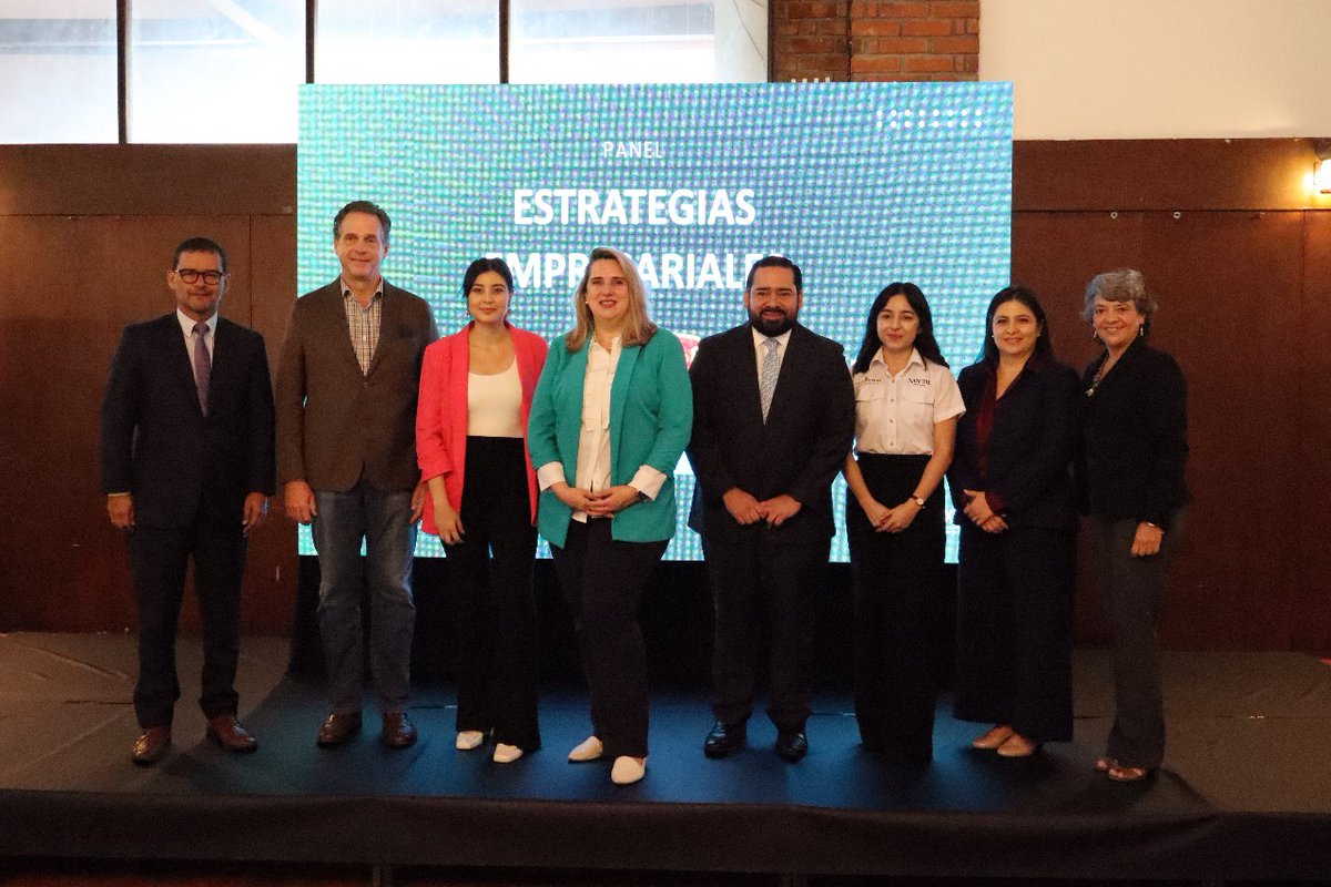 🤝El sector privado es  clave para alcanzar los ODS.Hoy acordamos con FUNDEMAS líder de la responsabilidad social empresarial en 🇸🇻, trabajar juntos para inclusión laboral de mujeres y personas con discapacidad y la promoción de inversiones social y ambientalmente responsables.