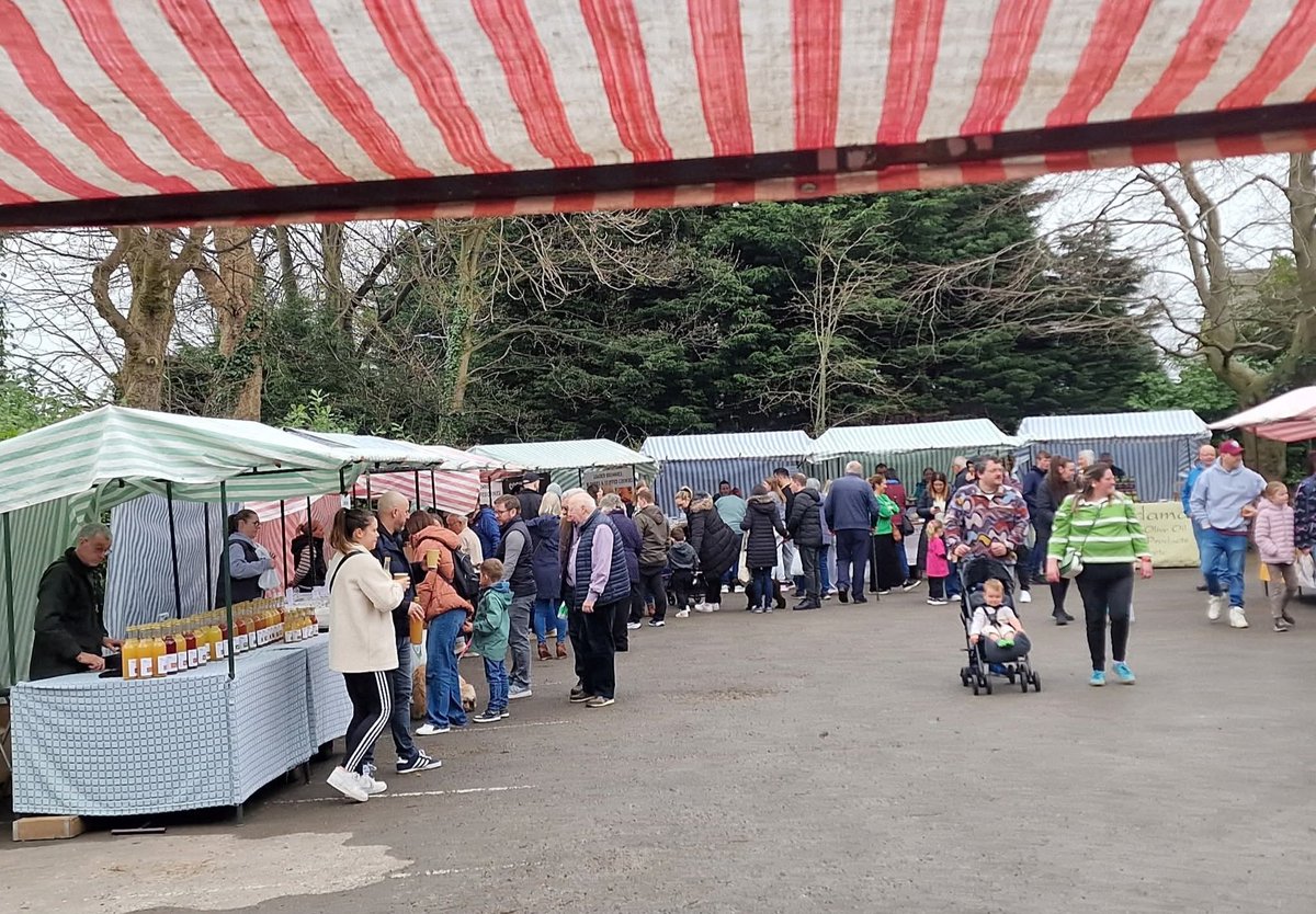 Once again, a big thanks to all who joined us today! We hope you enjoyed it as much as us - and as much as the stallholders who sold out before closing time 🍪💐🥧