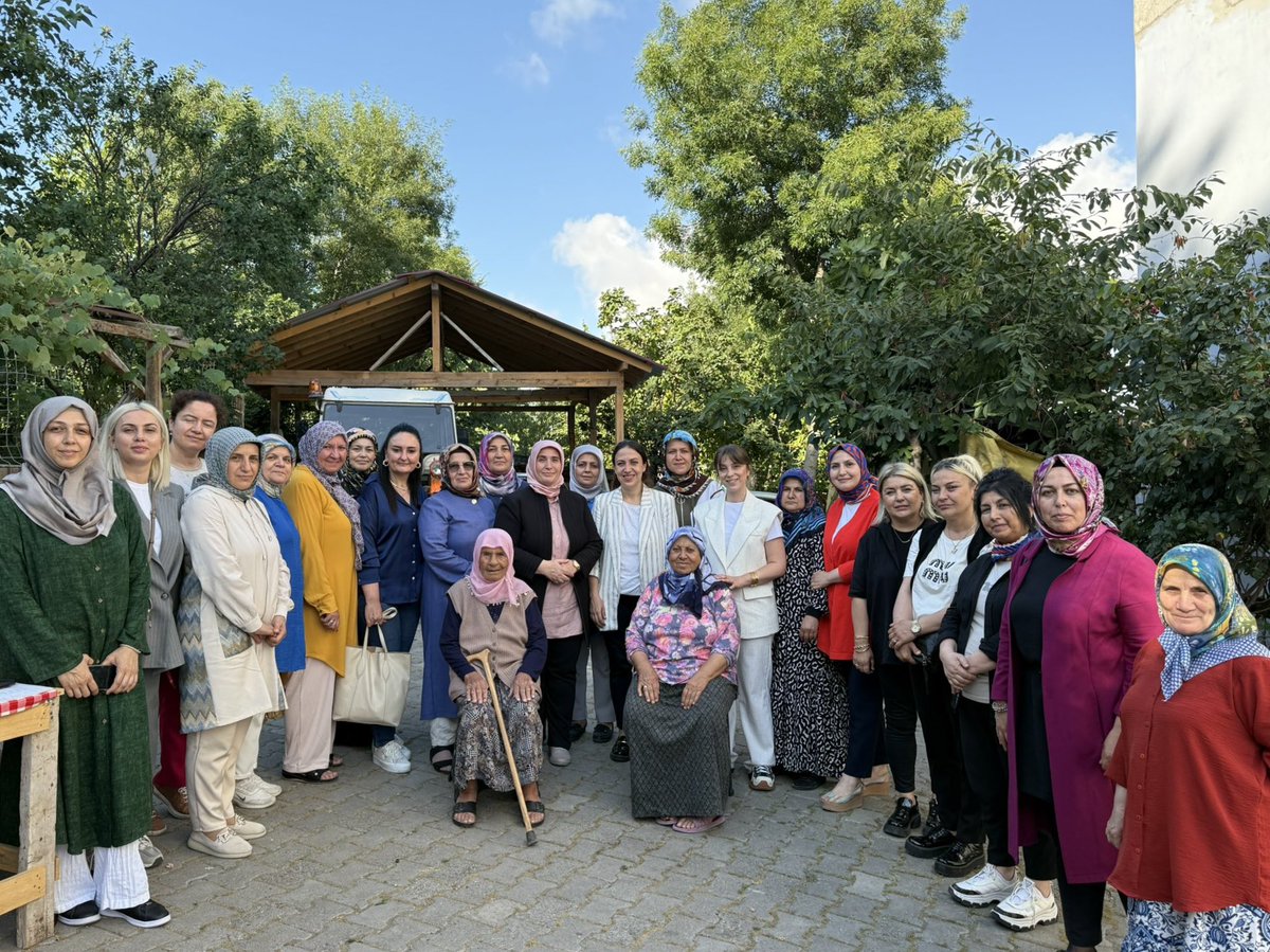 Gülayşe Durak (@gulaysedurak) on Twitter photo 📍SAMSUN/ATAKUM
📍ALANLI KÖYÜ
“Kahve Hatır İçindir, Kıymetlilerle İçilir”
Sandık bazlı çalışma kapsamında, Alanlı Köyümüzde komşularımızla bir araya geldik.
Bizleri ağırlayan Mah. Başkanımıza ve komşularımıza şükranlarımızı sunuyorum.
<a href="/tugbaisikercan/">Tuğba IŞIK ERCAN</a> 📍SAMSUN/ATAKUM
📍ALANLI KÖYÜ
“Kahve Hatır İçindir, Kıymetlilerle İçilir”
Sandık bazlı çalışma kapsamında, Alanlı Köyümüzde komşularımızla bir araya geldik.
Bizleri ağırlayan Mah. Başkanımıza ve komşularımıza şükranlarımızı sunuyorum.
<a href="/tugbaisikercan/">Tuğba IŞIK ERCAN</a>