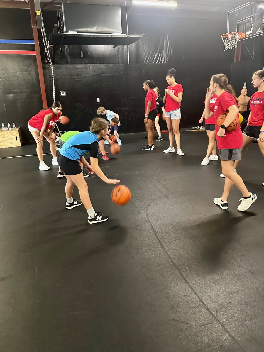 Lady Crusaders teaching 🏀 skills at the 1st Annual Breanna Ainsworth Halley Kids Camp!!