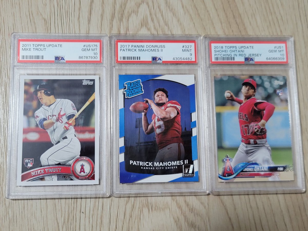 St Charles Card Show review

Bought majority off one vendor.

Kept hearing, "it costs more to grade than sell for that price." We'll maybe you shouldn't have graded it then...

"I can't be near comps, I'd be losing money." 

What an OK show. Hotter than balls in there. 

🧵