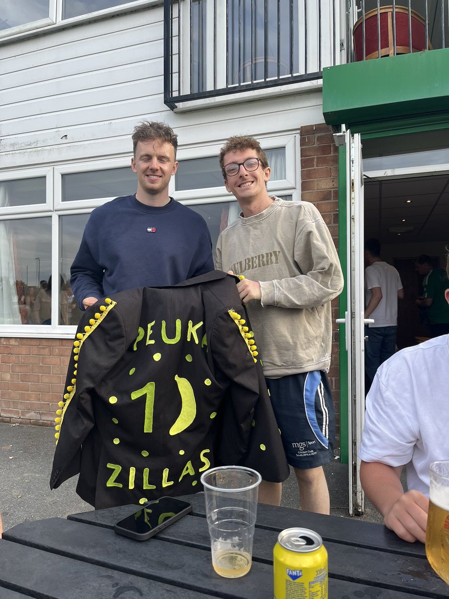 1s win and go back top of the league!!

Ads 110
Clift 60

Fish 4fer

2s lose out to Chester

Nihad 49

Ads peuka 0

#bedandbreakfast