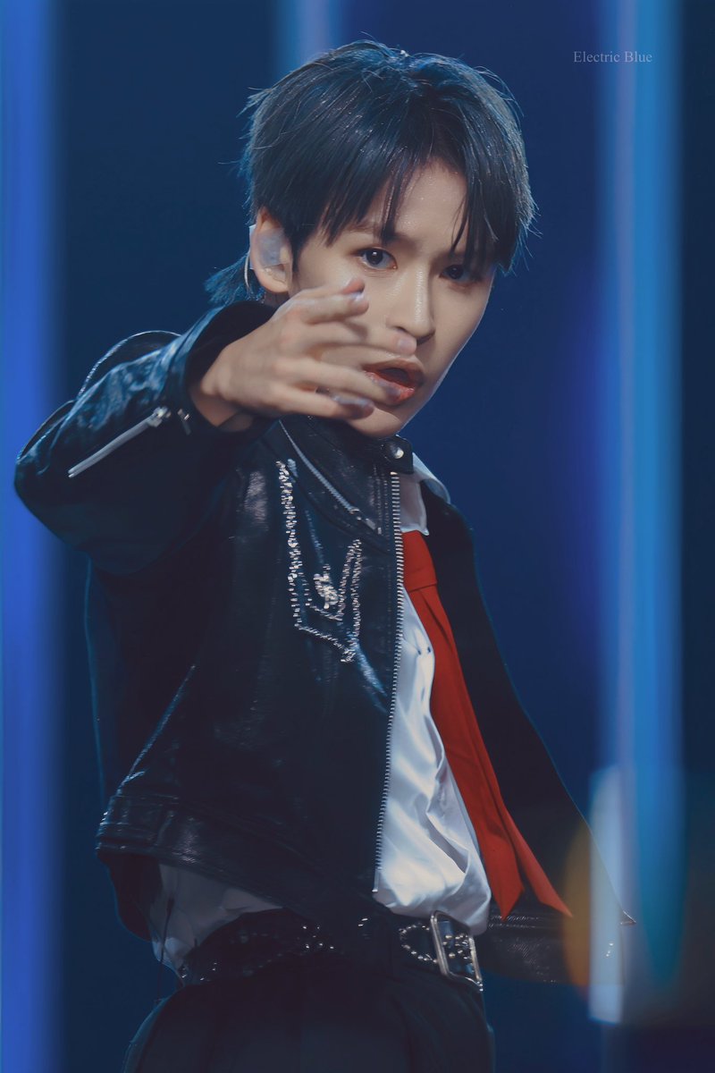 𝟐𝟓𝟎𝟔𝟐𝟖  𝐒𝐌𝐓𝐎𝐖𝐍

#한비 
#HANBI 
#SMTR25
#SMTOWN_London 
#SMTOWNLIVE2025inLONDON