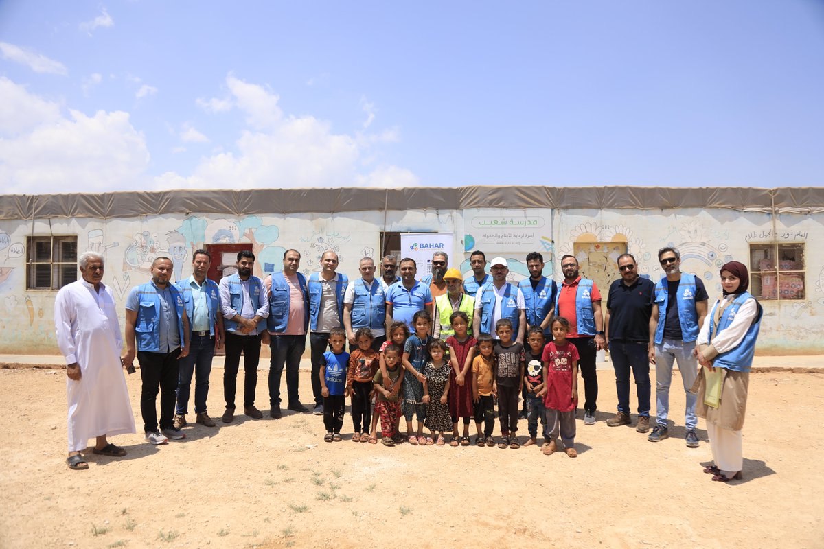 thebaharngo's tweet photo. #Bahar’s CEO @SharvanIbesh  field visit to #Idlib following up on #Reconstruction efforts: 300 #homes &amp; 29 #schools under #rehabilitation.
Thanks @francediplo_AR for your generous support.
@francediplo_EN https://t.co/76tkN0NLXh