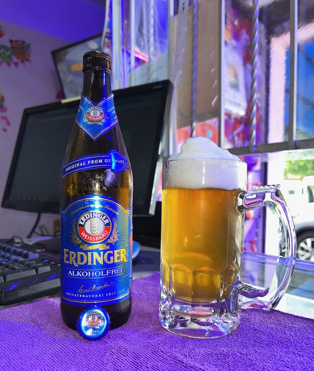 Yo creo que esto del calor es puro marketing para tomarse una cervecita alemana ERDINGER. 

☀️🥵🍺🇩🇪

Ya me dio sed. 🤤

¡SALUD! 🍻

<a href="/ErdingerWB/">Erdinger WB</a> 

#erdinger #beer #germany #cerveza #salud