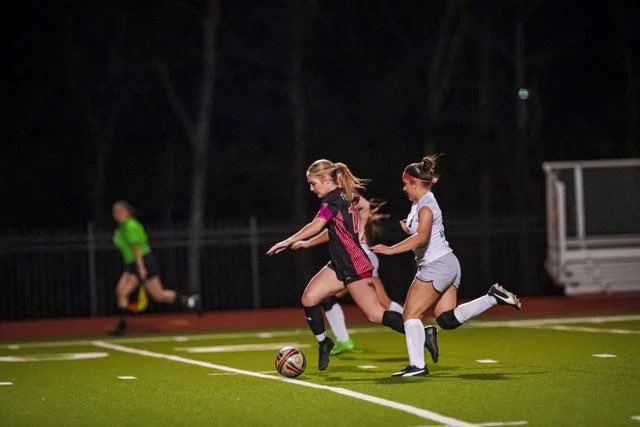 Tyler Paper Sports (@etfinalscore) on Twitter photo Tyler Morning Telegraph All-Rose Country Girls Soccer Player of the Year: Tyler Legacy’s Lily Beckham. <a href="/TLGirlsSoccer/">Tyler Legacy Girls Soccer</a> <a href="/TylerISD_Ath/">Tyler ISD Athletics</a> <a href="/LilyBeckham2/">Lily Beckham</a>
See the full team here: tylerpaper.com/etvarsity/2025… Tyler Morning Telegraph All-Rose Country Girls Soccer Player of the Year: Tyler Legacy’s Lily Beckham. <a href="/TLGirlsSoccer/">Tyler Legacy Girls Soccer</a> <a href="/TylerISD_Ath/">Tyler ISD Athletics</a> <a href="/LilyBeckham2/">Lily Beckham</a>
See the full team here: tylerpaper.com/etvarsity/2025…