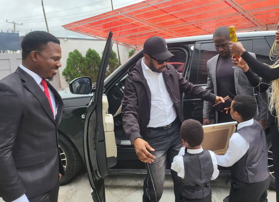 isaiahmacwealth's tweet image. I'm excited to be back in Lagos after an awesome Living Jesus Fire Conference in the United States. Thank you Lord for your mercies!
Looking forward to an awesome Sunday Service tomorrow at the Ark of Light for all Nations...
#JesusReigns