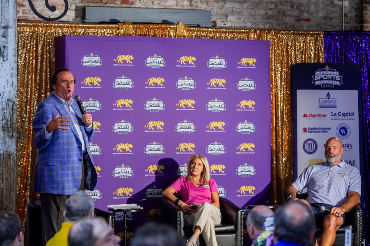 The TAF Round Table Luncheon in a special opportunity to meet and greet the current year's class with other Hall of Famers, friends and family.

Check out the 📸