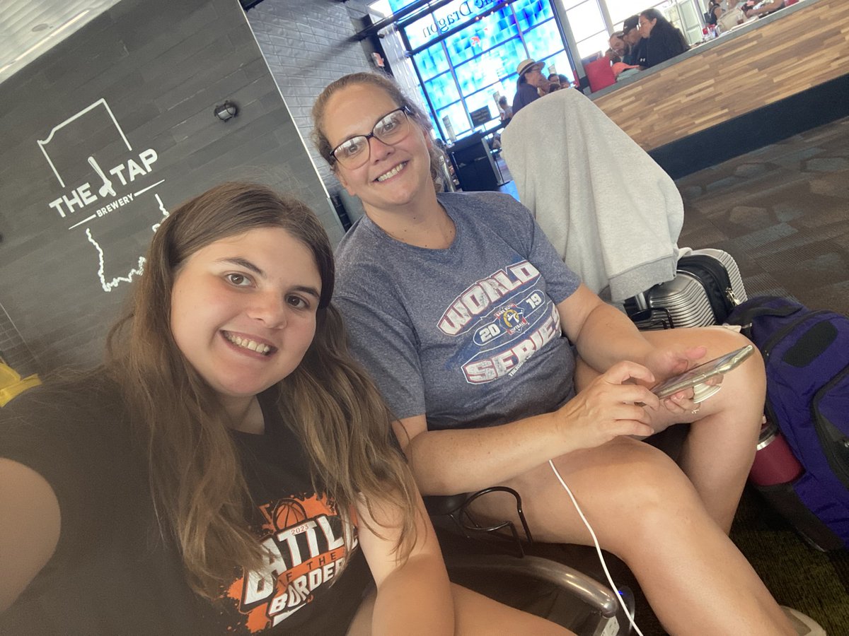 Bailey Fetcher (@bailey_fetcher) on Twitter photo My mom and I are headed to Denver!! Colorado Sparkler here we come! ✈️✈️ <a href="/mojo09_ward/">Tennessee Mojo 09-Ward</a> <a href="/ManualSoftball/">Manual Softball</a> <a href="/softball_dugout/">The Softball Dugout</a> <a href="/SoftballDown/">Down South Softball</a> <a href="/PrepSoftball/">Prep Softball 🥎</a> <a href="/LegacyLegendsS1/">Legacy & Legends Softball</a> <a href="/ExtraInningSB/">EXTRA INNING SOFTBALL</a> <a href="/triplecrownspts/">Triple Crown Sports</a> <a href="/CoastRecruits/">Coast 2 Coast Recruits</a> <a href="/IHartFastpitch/">I❤️Fastpitch</a> <a href="/LineDsoftball/">Line Drive Media</a> <a href="/Softball_Home/">Softball Home🥎</a> <a href="/SBRRetweets/">Softball Recruiting Reposts</a> <a href="/TopPreps/">College Coaches / Scouts / College Recruiters</a> My mom and I are headed to Denver!! Colorado Sparkler here we come! ✈️✈️ <a href="/mojo09_ward/">Tennessee Mojo 09-Ward</a> <a href="/ManualSoftball/">Manual Softball</a> <a href="/softball_dugout/">The Softball Dugout</a> <a href="/SoftballDown/">Down South Softball</a> <a href="/PrepSoftball/">Prep Softball 🥎</a> <a href="/LegacyLegendsS1/">Legacy & Legends Softball</a> <a href="/ExtraInningSB/">EXTRA INNING SOFTBALL</a> <a href="/triplecrownspts/">Triple Crown Sports</a> <a href="/CoastRecruits/">Coast 2 Coast Recruits</a> <a href="/IHartFastpitch/">I❤️Fastpitch</a> <a href="/LineDsoftball/">Line Drive Media</a> <a href="/Softball_Home/">Softball Home🥎</a> <a href="/SBRRetweets/">Softball Recruiting Reposts</a> <a href="/TopPreps/">College Coaches / Scouts / College Recruiters</a>