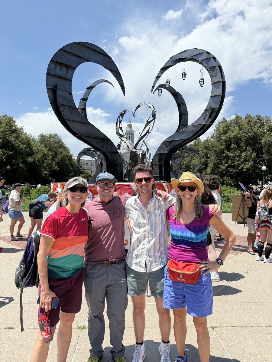 Elise Jones tweet media