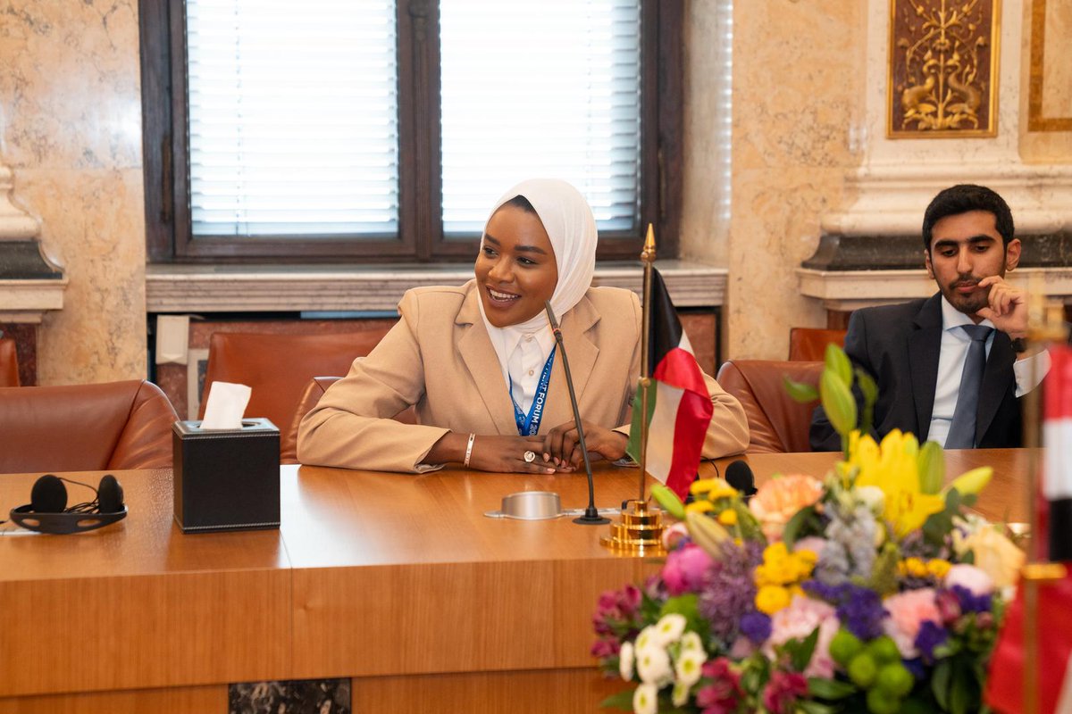 أصوات شابة وأفكار جديدة وحلول مشتركة. 🤝 
أطلق #صندوق_أوبك الأسبوع الماضي مبادرة القادة الشباب التي جمعت موظفين شباب من دولنا الأعضاء في مدينة #فيينا للمشاركة في برنامج معمّق حول تمويل التنمية. 🌍 
شكرًا لجميع المشاركين! 👏