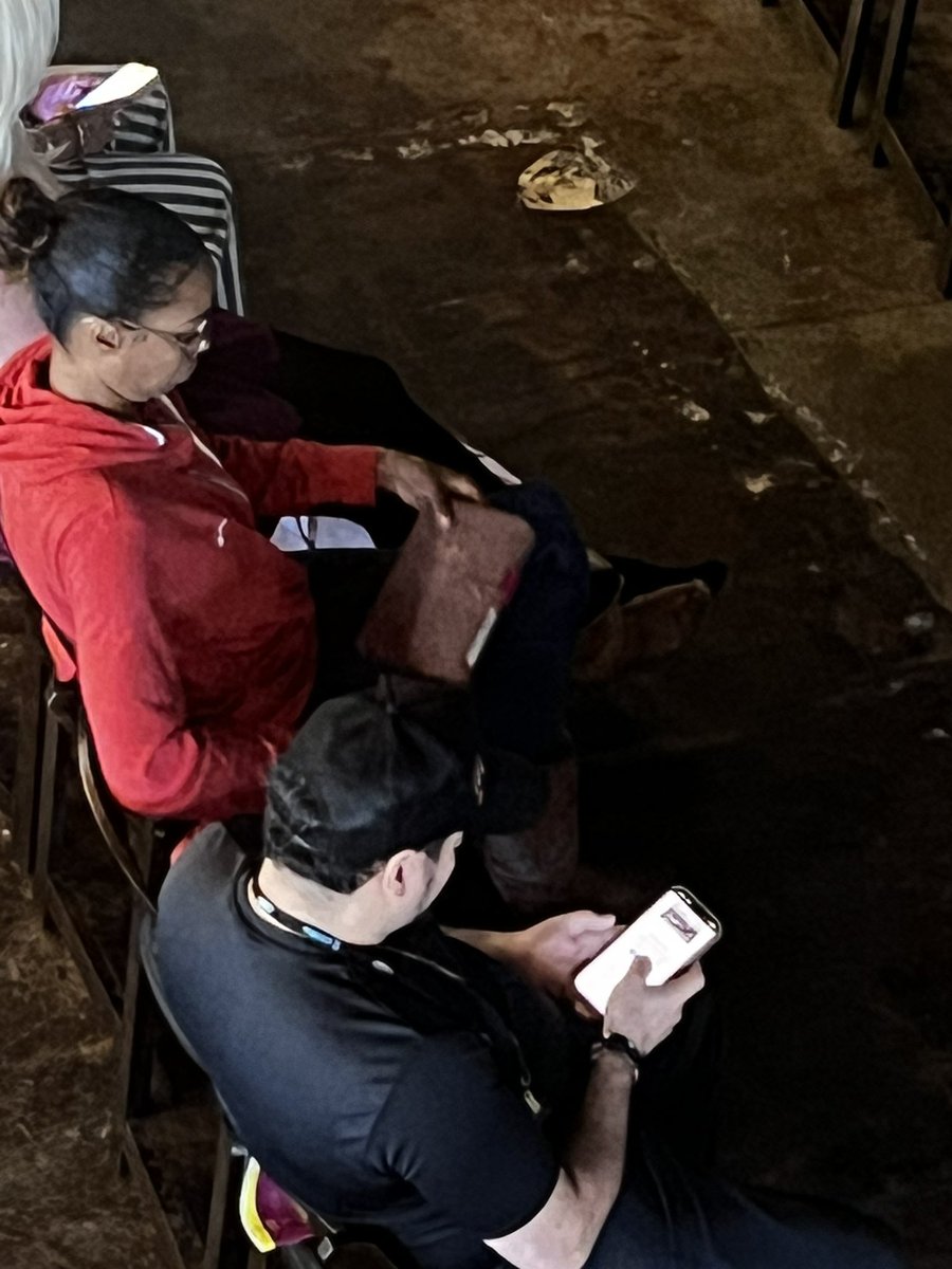 Nacho_Runner_'s tweet image. The Stuff.io team of @Touring_Tiki and @jasonmanske are working hard today at the @filmoakcliff. Educating and onboarding the masses. stuff.io/video/howthewo…