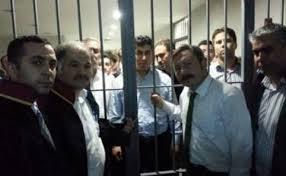12 Eylul 1980 darbesi sonrası Türkeş ve MHP için de aynı sözler söylenmişti.

1991 yılında çıkan af yasasına kadar idam sehpaları, zindanlar, siyasi yasaklar ve suç çetesi muamelesi gören MHP ve yargılanan 300 bin taraftarları 35 yıldır Turk siyasetinde belirleyici rolüne devam