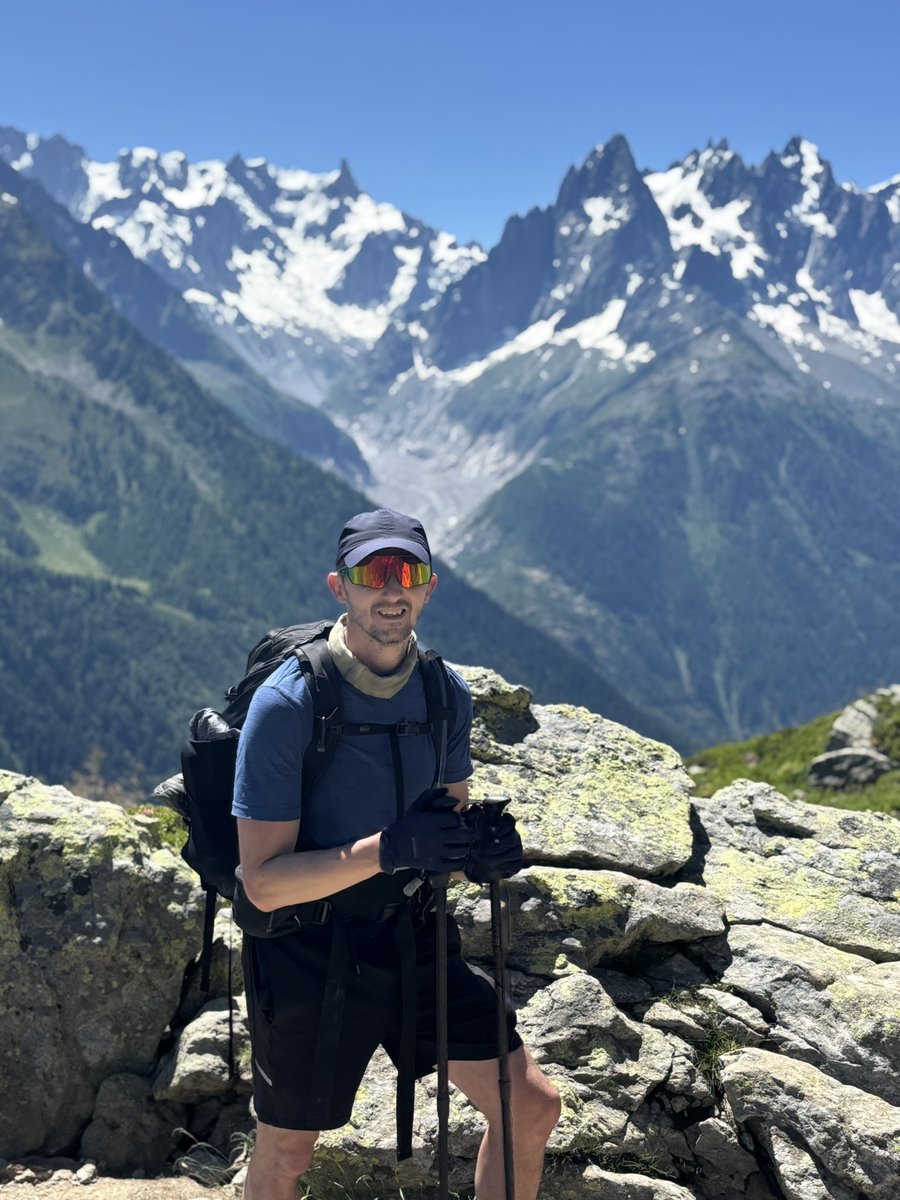 mario_manresa's tweet image. Stage 6 of my #TMB leads me to cross the 100km and 7,000mts combined elevation gain lines. It also means views like the ones below. Thank you all friends and colleagues for your donations to the team challenge fundraiser for @CrohnsColitisFn. Still time to be part!