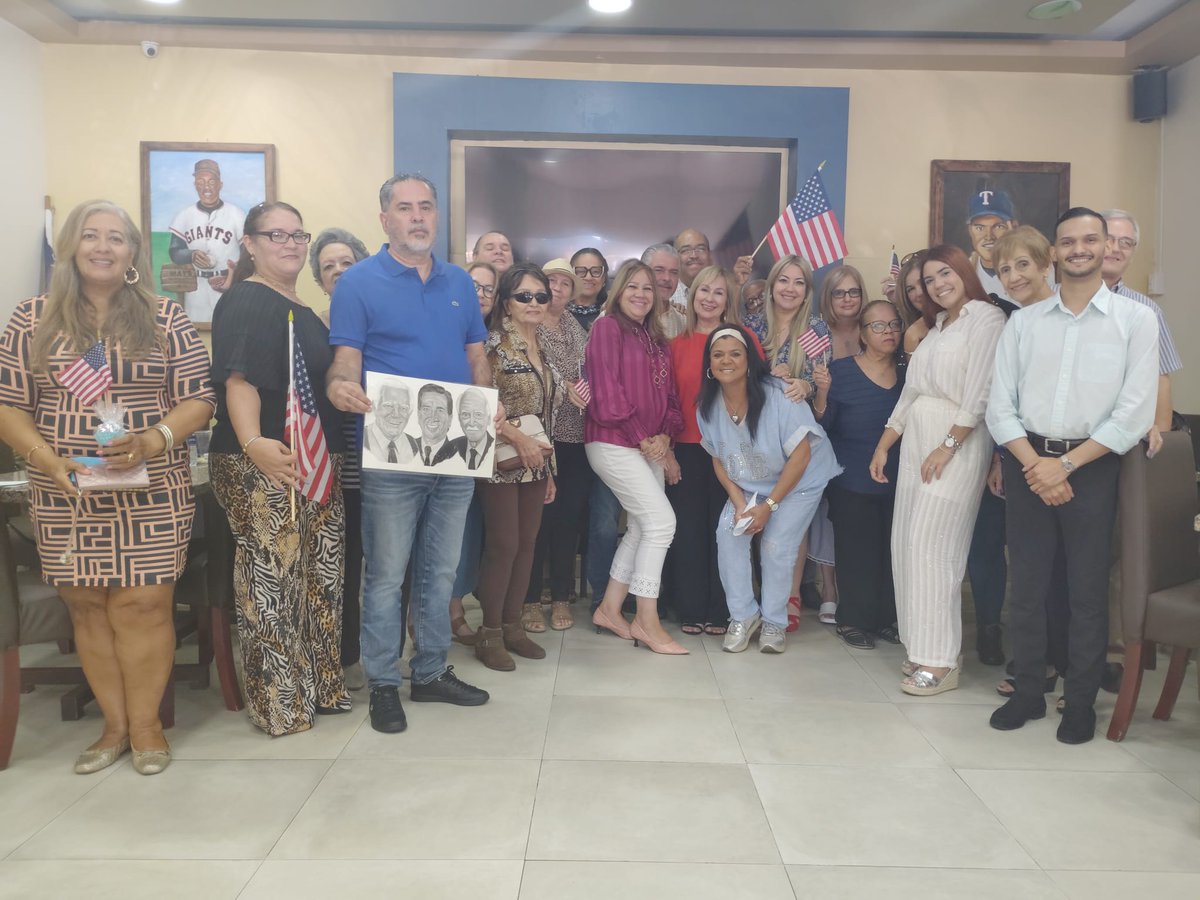 Excelente actividad de los Seniors 51. Gracias A la juventud y la  Delegación Extendida. Juventud y experiencia juntos lo podemos lograr.. 🇺🇸🇺🇸🇺🇸
<a href="/angelortizPR51/">Angel Luis Ortiz Valladares, P.E.</a> 
<a href="/CidEloisa/">Eloisa Cid</a> 
<a href="/Zalsa2020/">Serendipity La Hechicera Vesper</a> 
<a href="/barricada_azul1/">Barricada Azul</a> 
<a href="/ricardorossello/">Ricardo Rosselló</a> 
<a href="/beatrizrossello/">Beatriz Rosselló</a> 
<a href="/AlanMcAbee7/">Alan McAbee, MA 🇺🇸🇵🇷</a>