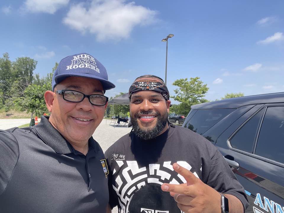 Mike Rogers (@mikejrogers4) on Twitter photo Current Situation: come check out the car show sponsored by <a href="/THETunnelVision/">Tunnel Vision</a> at Arundel Mills until 6pm today! Great see the Maryland Live team and so many constituents! Great variety of car makes and models on display!
#E2C2 #Education #Economy #Community #Country Current Situation: come check out the car show sponsored by <a href="/THETunnelVision/">Tunnel Vision</a> at Arundel Mills until 6pm today! Great see the Maryland Live team and so many constituents! Great variety of car makes and models on display!
#E2C2 #Education #Economy #Community #Country