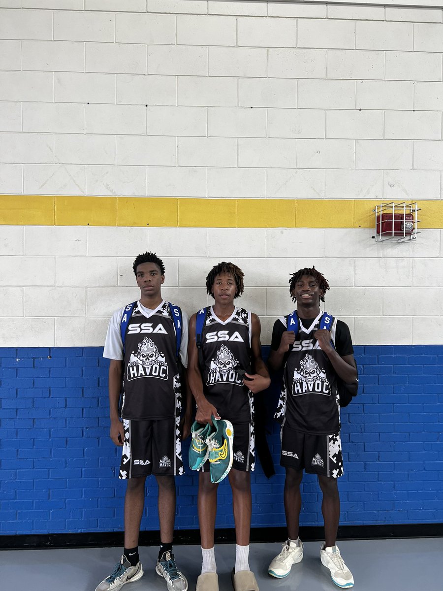 The trio from SSA, Josiah Bond, Jonathan epperson, Chris Chambers displayed crazy athleticism and compatibility with each other. Passing, shooting, defending these three can do it all. Look out for them in the future.