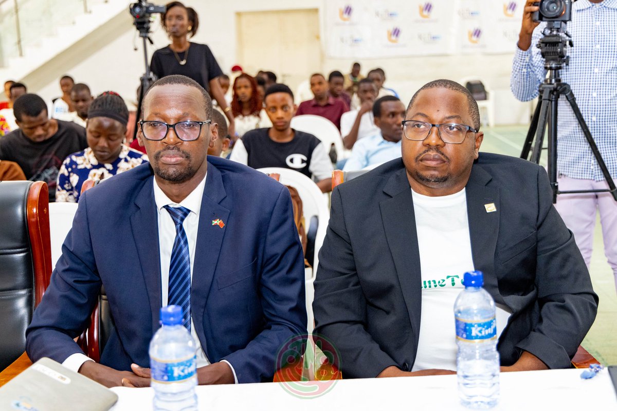 RTNBurundi's tweet image. Clôture ce samedi, 28 juin 2025 du festival #JuneTech qui se déroulait en @MairieBuja  du 24 au 28 du mois en cours. Il est organisé par @KithubNews et était cette année à sa 5e édition. Les cérémonies de clôture ont été rehaussées par la présence de l&apos;Assistant de la Ministre…