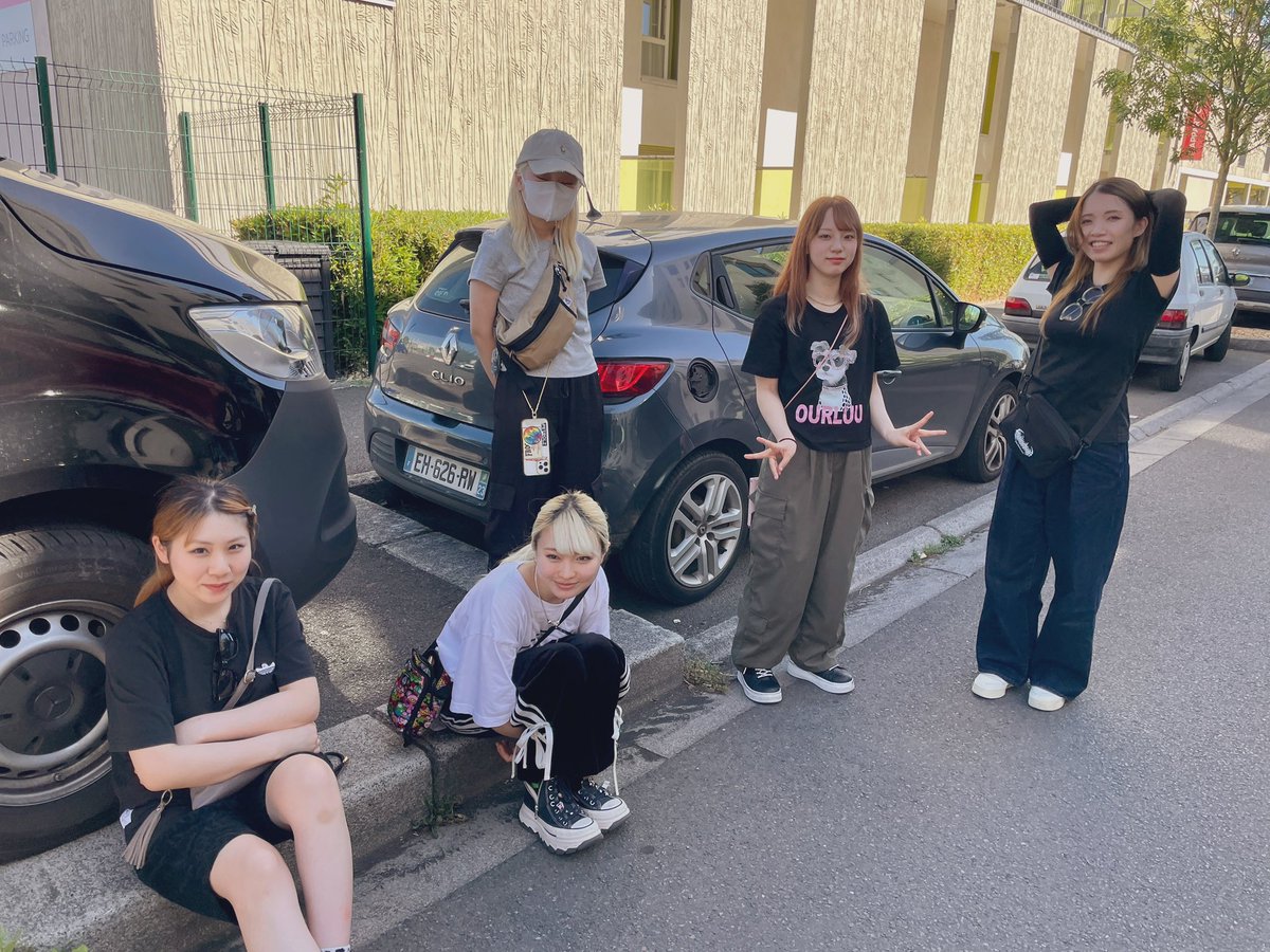 KOIAI_official's tweet image. We met up with Wakazaemon who came directly from South America. We are all here now.🔥
南米から直接フランス入りのわかざえもんさんと合流、全員揃いました🔥
#EUtour
#KOIAI