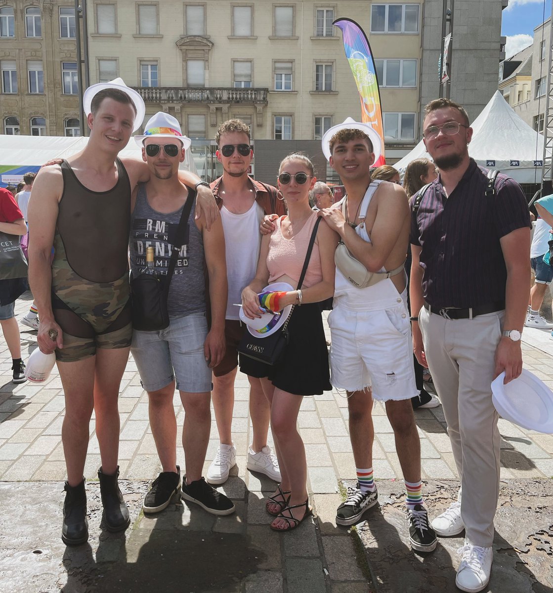 Next Pride : LUXEMBOURG PRIDE 🇱🇺❤️🏳️‍🌈
Rendez-vous dans 2 semaines (12 juillet) !
📸 : LUXEMBOURG PRIDE 2022